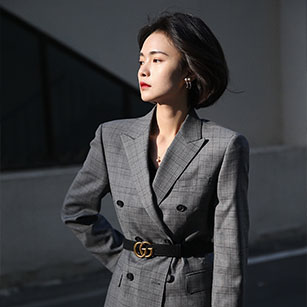 Ůʿ�\��ɫ�W���p�ſ�ͬ����������