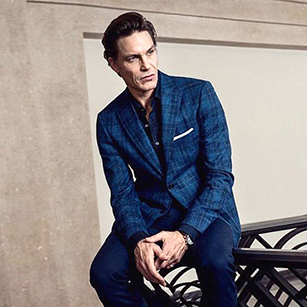 �{(l��n)ɫ��y���A����